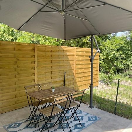 Appartement Avec Terrasse Vue Sorgue Le Thor Exterior photo